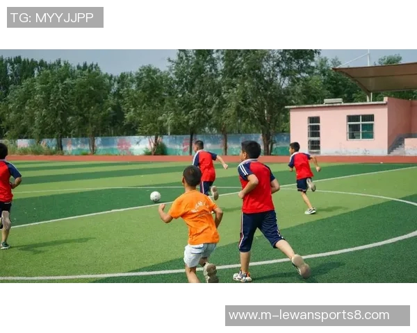 90足球热潮席卷全球年轻人激情与梦想的交汇点